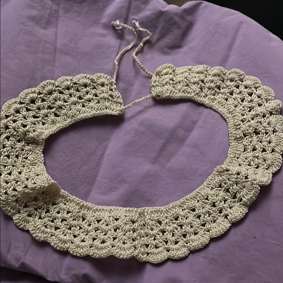 2 Vintage handmade Crochet Collars - Picture 3 of 7
